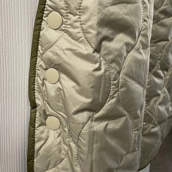 H&M Quilted Oversized Vest Blogger Favorite - Picture 7 of 17